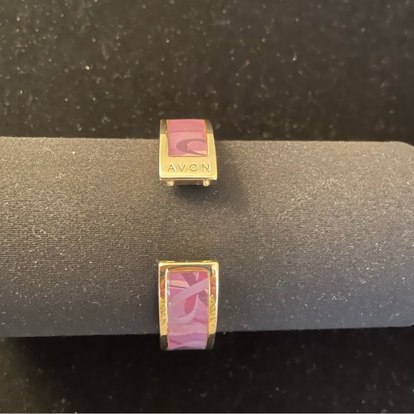 Vintage Avon Oval Bangle Bracelet - Picture 2 of 3